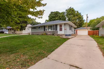1412 14th Avenue NE, Rochester, MN 55906 - Photo 2