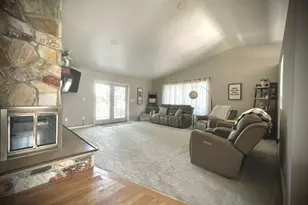 3511 Hoeger Ln, Albert Lea, MN 56007 - Photo 6