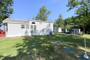 21139 Joas Beach Rd NE, Kelliher, MN 56650 - Photo 18