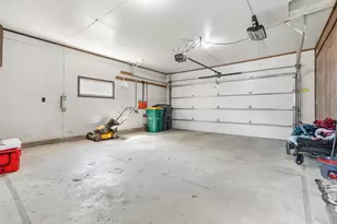807 Hackberry Dr, Marshall, MN 56258 - Photo 52