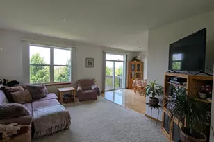 5215 Holly Ln N, Plymouth, MN 55446 - Photo 6