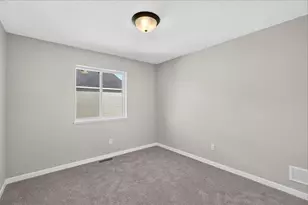 25882 Emerson Ct, Wyoming, MN 55092 - Photo 18