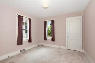 2417 Jefferson St, Duluth, MN 55812 - Photo 10