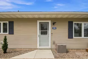 508 Walnut Ave S, Owatonna, MN 55060 - Photo 2