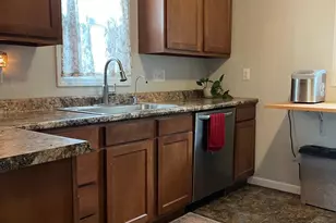 914 13th St, Windom, MN 56101 - Photo 12