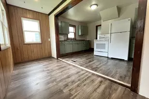 223 1st St SE, Clara City, MN 56222 - Photo 10