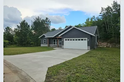912 Carter Circle, Eveleth, MN 55734 - Photo 2