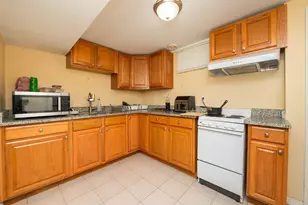 2218 4th Ave N, Minneapolis, MN 55405 - Photo 30