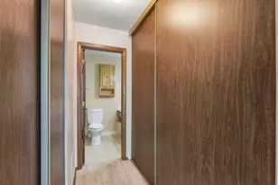 205 Barry Ave S, Wayzata, MN 55391 - Photo 12