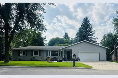2750 Fairway Drive NE, Willmar, MN 56201 - Photo 1