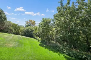 7063 Oak Pointe Curv, Bloomington, MN 55438 - Photo 34