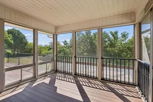 7063 Oak Pointe Curv, Bloomington, MN 55438 - Photo 8