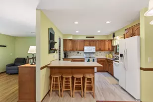1094 Lowell Dr, Apple Valley, MN 55124 - Photo 14