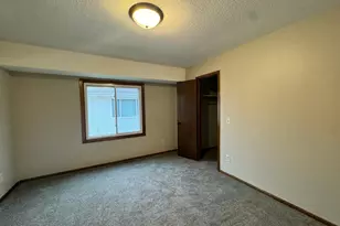 7572 Louisiana Ave N, Brooklyn Park, MN 55428 - Photo 6