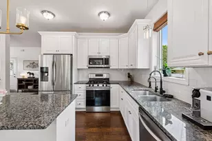 4663 Suffolk Rd, Mound, MN 55364 - Photo 8
