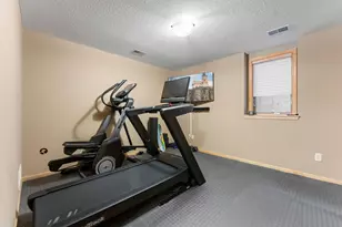 10930 Bent Water Ln, Woodbury, MN 55129 - Photo 96