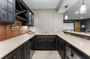 10930 Bent Water Ln, Woodbury, MN 55129 - Photo 94