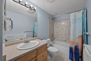 78 10th E St, Saint Paul, MN 55101 - Photo 18