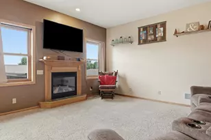 324 Birch St, Baldwin, WI 54002 - Photo 6