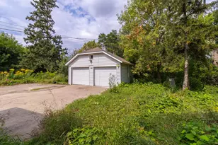 823 Englewood Ave, Saint Paul, MN 55104 - Photo 24