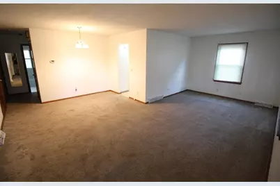 9522 Pleasant Avenue S, Bloomington, MN 55420 - Photo 14