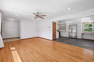 2400 W 110th St, Bloomington, MN 55431 - Photo 8