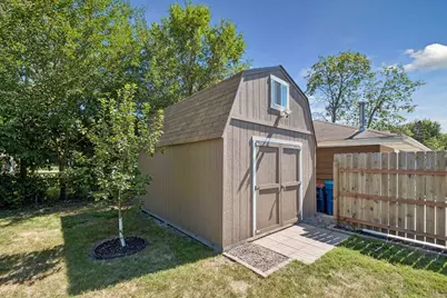 2400 W 110th Street, Bloomington, MN 55431 - Photo 30