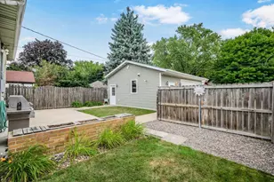 2747 Garfield Street NE, Minneapolis, MN 55418 - Photo 36