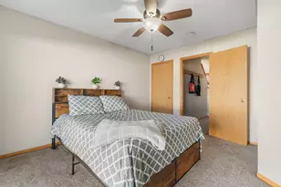 4052 Blakewood Dr, Shakopee, MN 55379 - Photo 20