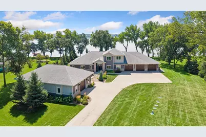 7633 117th Street NW, Annandale, MN 55302 - Photo 1