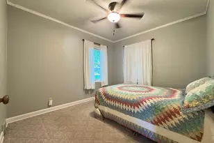 830 Sandhurst Dr W, Roseville, MN 55113 - Photo 20