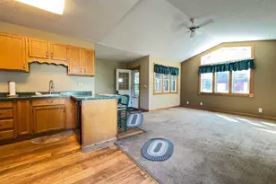 830 Sandhurst Dr W, Roseville, MN 55113 - Photo 8