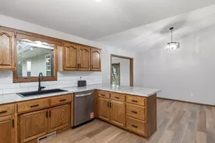 11826 Larabee Circle NE, Albertville, MN 55301 - Photo 10