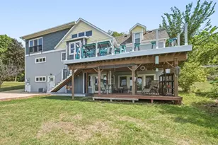 209 3rd St, Hudson, WI 54016 - Photo 88