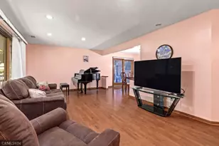 4738 Decatur Pl N, New Hope, MN 55428 - Photo 8
