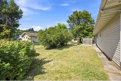 2101 20th Street S, Moorhead, MN 56560 - Photo 32
