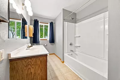 2101 20th Street S, Moorhead, MN 56560 - Photo 18
