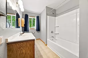 2101 20th St S, Moorhead, MN 56560 - Photo 18