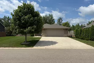 820 Willow Dr, Hutchinson, MN 55350 - Photo 130