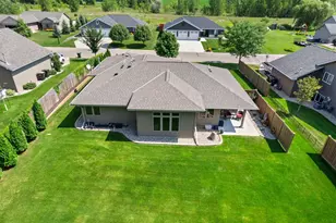 820 Willow Dr, Hutchinson, MN 55350 - Photo 84