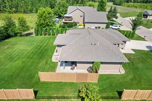 820 Willow Dr, Hutchinson, MN 55350 - Photo 86