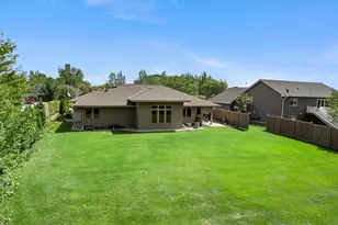 820 Willow Dr, Hutchinson, MN 55350 - Photo 80