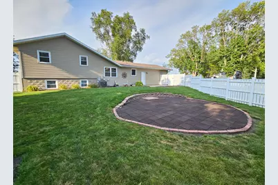 904 Willmar Avenue SE, Willmar, MN 56201 - Photo 24