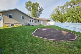 904 Willmar Ave SE, Willmar, MN 56201 - Photo 24