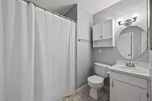 5815 Lake Curve Ln, Brooklyn Center, MN 55429 - Photo 24