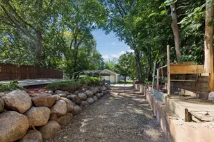 2323 Ilion Ave N, Minneapolis, MN 55411 - Photo 34