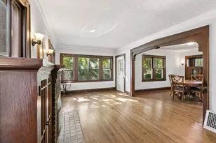 2323 Ilion Ave N, Minneapolis, MN 55411 - Photo 2