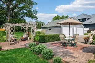 425 Turners Crossroad N, Golden Valley, MN 55422 - Photo 28