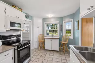 425 Turners Crossroad N, Golden Valley, MN 55422 - Photo 16