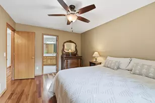 1123 Ridge Bluff Dr, Chaska, MN 55318 - Photo 16